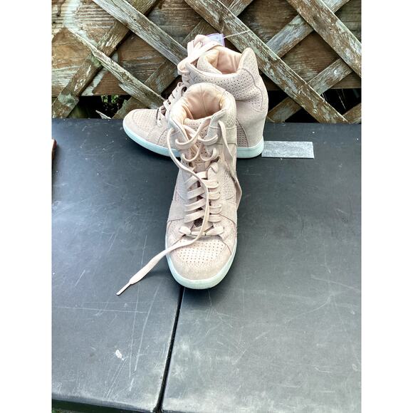 COACH Authentic Rare Pale Pink Leather Wedge Sneakers Boots With Lace Size 8M - Picture 1 of 6